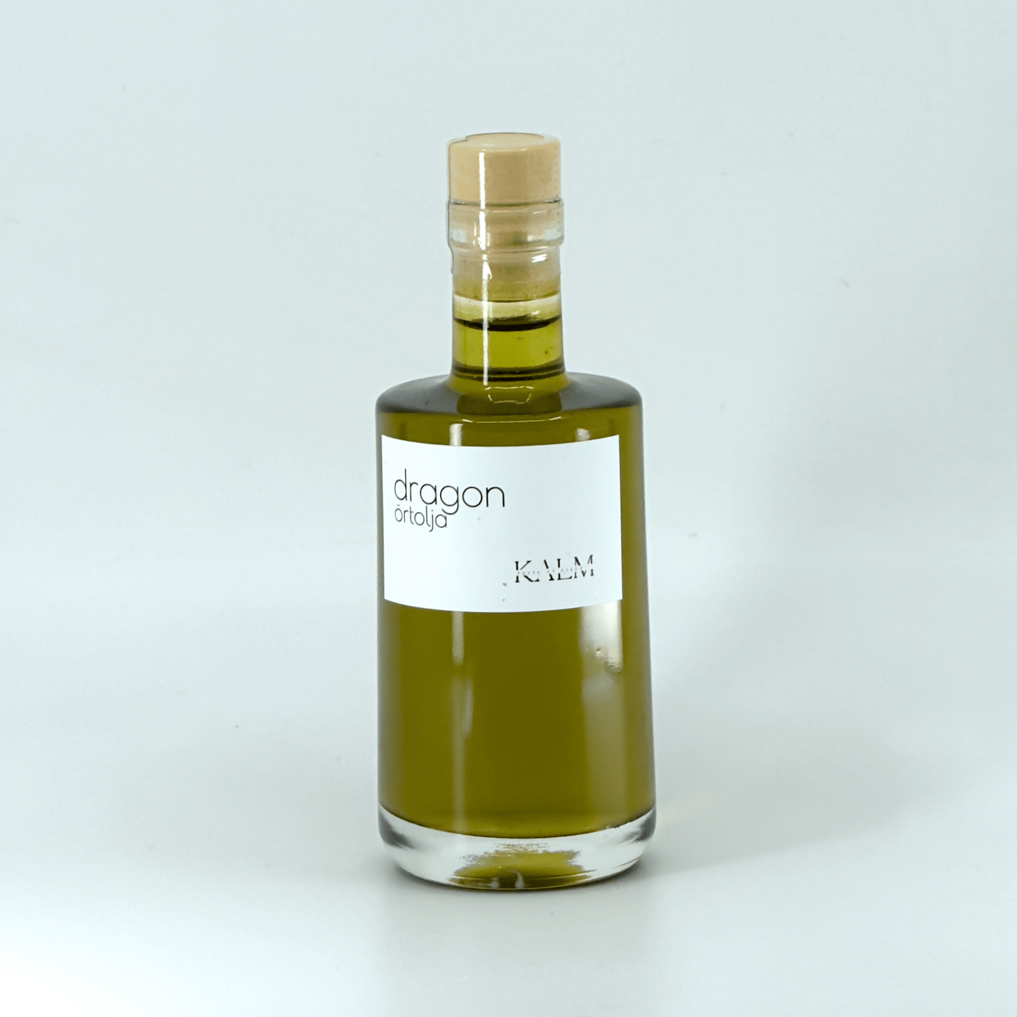 Glasflaska med örtolja. Smaksatt med dragon från Öland 100 ml